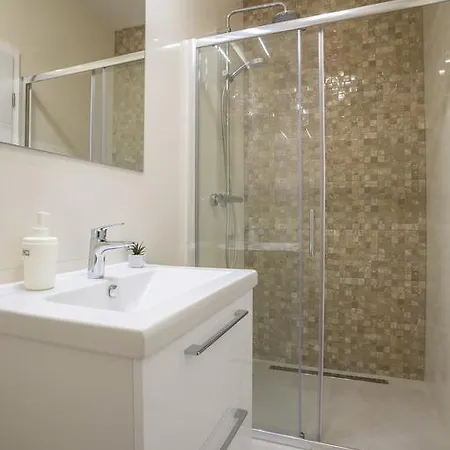 Apartament Lusea *